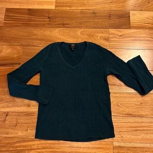 Talbots dark green cabled v neck sweater, lightly worn. Size small, 100% cotton